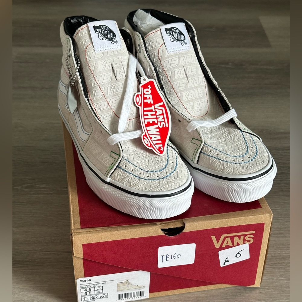 BNWB Vans Sk8-Hi Embossed, Women’s 6 / Men’s 4.5